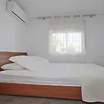 Ref 8894 Chalet Chaparral *