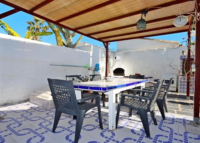 Hotel Ref 8894 Chalet Chaparral Torrevieja